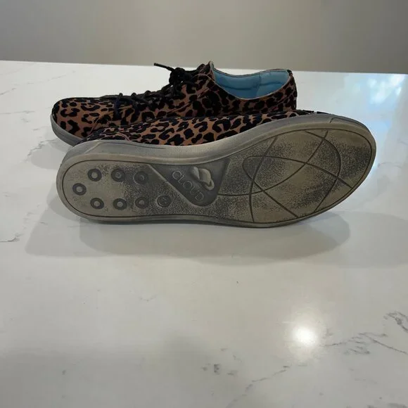 Cloud Footwear Women's Aika Fashion Sneaker Leopard print Size 41/10 US - Picture 8 of 10